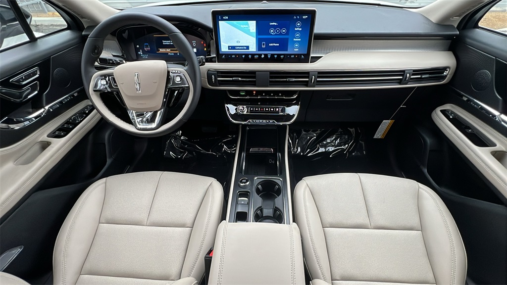 2025 Lincoln Corsair Premiere photo 7