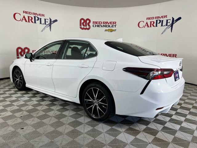 2024 Toyota Camry SE photo 4