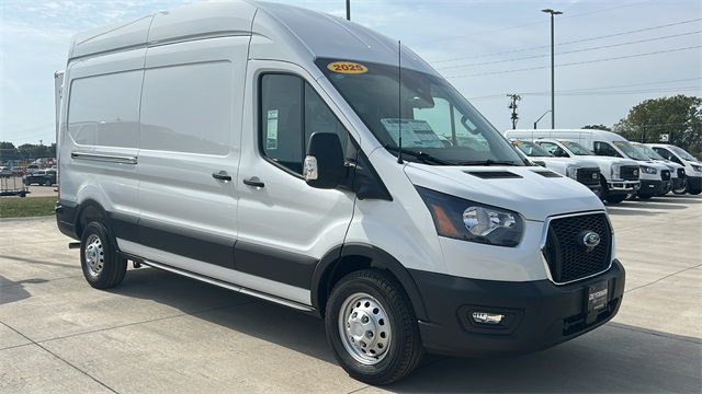 2025 Ford Transit Van Base's photo