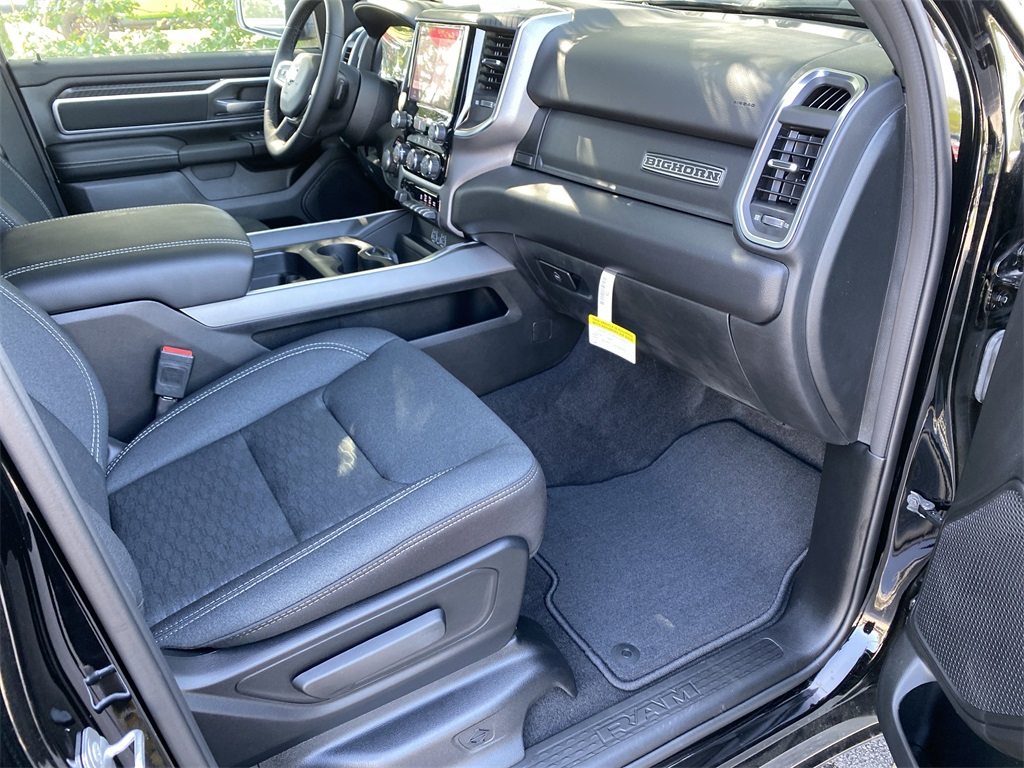 2025 Ram 1500 Big Horn Lone Star photo 32