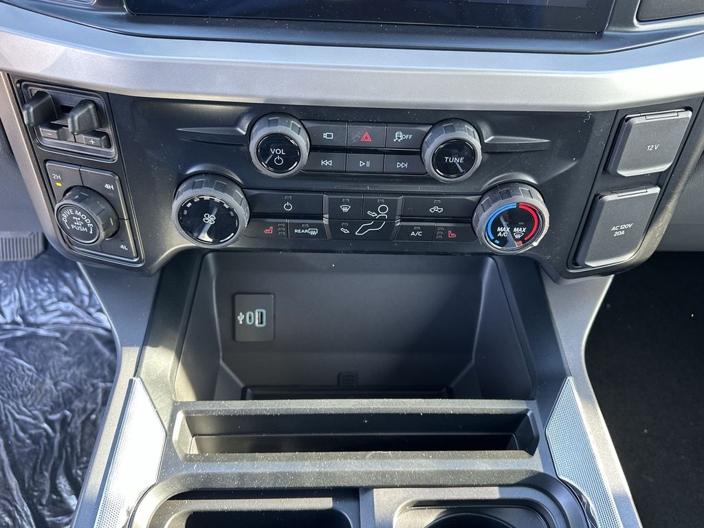 2025 Ford F-350 XLT photo 22