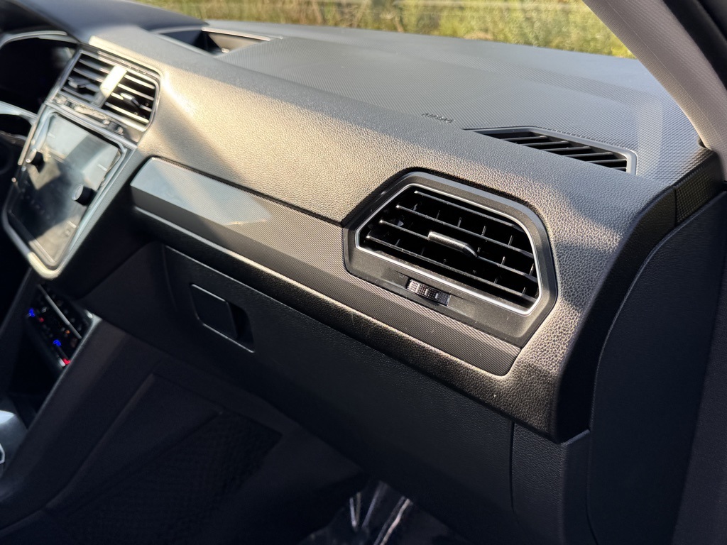 2024 Volkswagen Tiguan SE Wolfsburg Edition photo 23