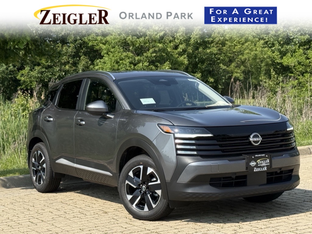 2025 Nissan Kicks SV photo 2