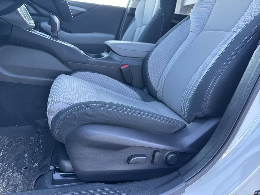 2025 SUBARU OUTBACK - Image 10