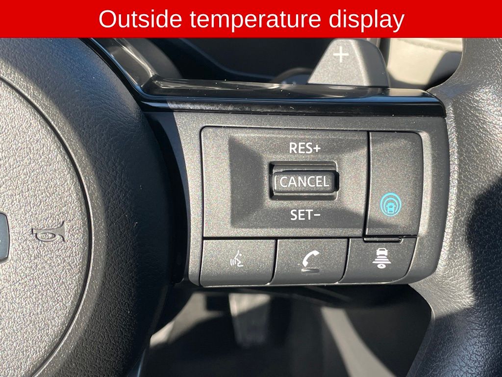 2023 Nissan Rogue SV photo 10