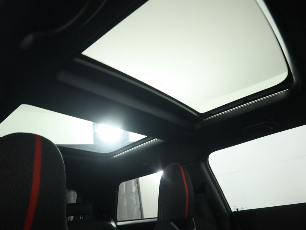 2026 Mini Cooper Hardtop S 2 Door Iconic photo 18