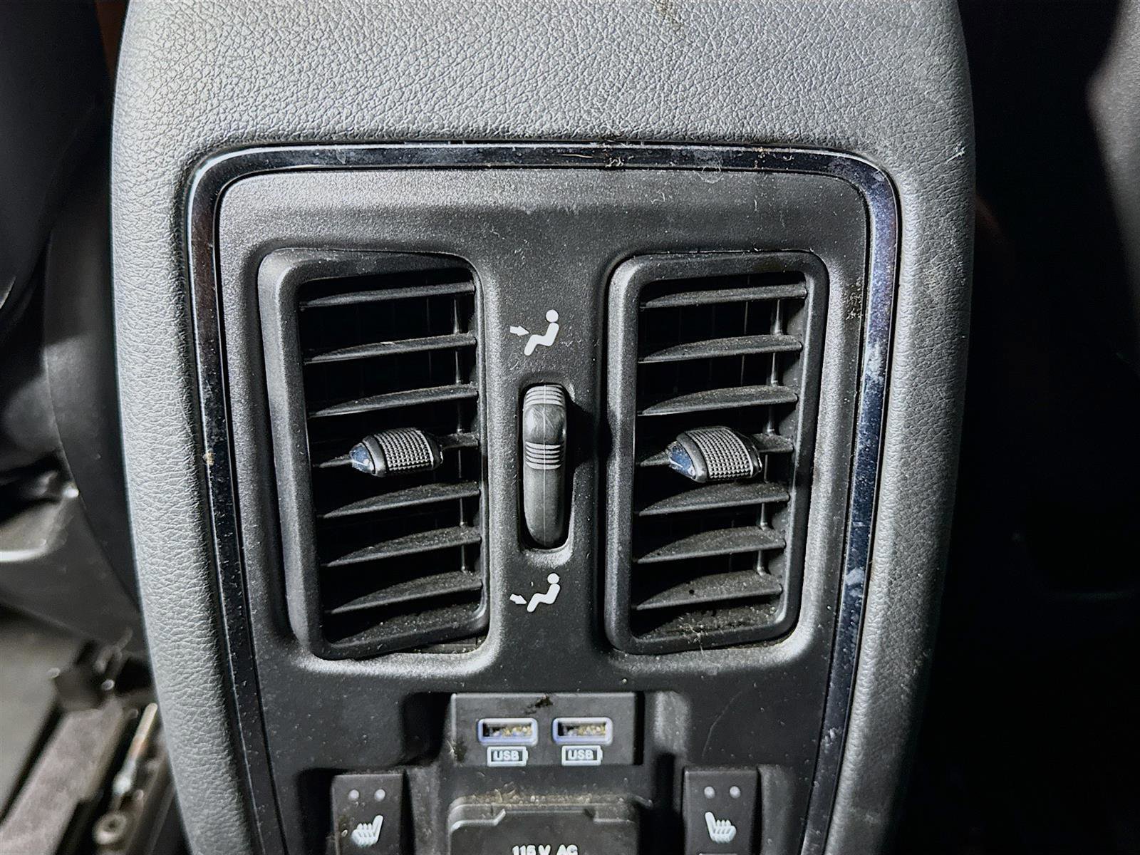 2018 Jeep Grand Cherokee Summit photo 24