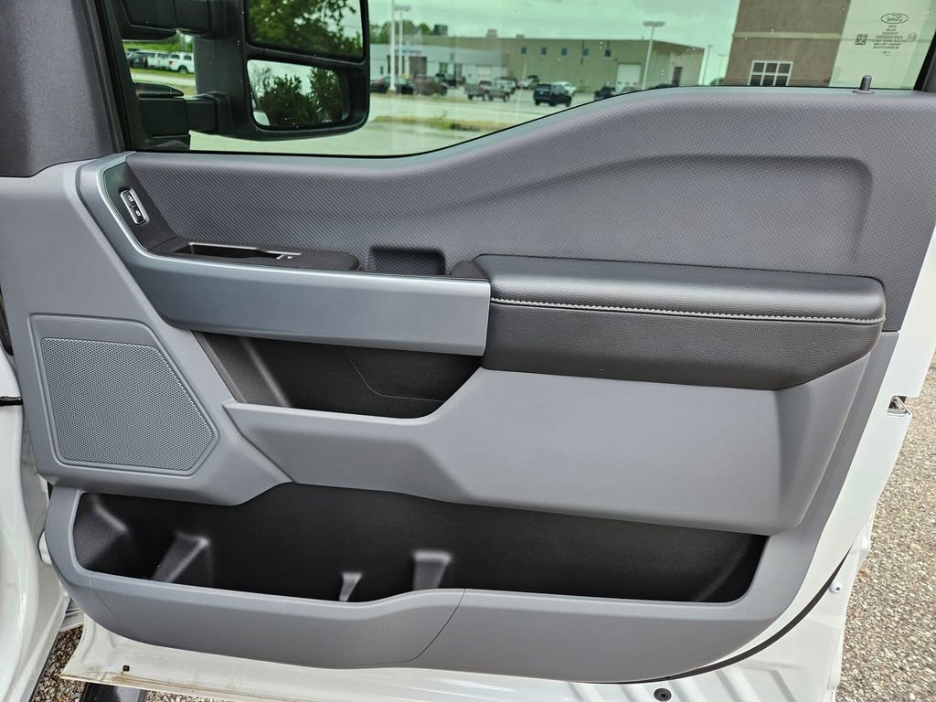 2023 Ford F-150 XLT photo 28