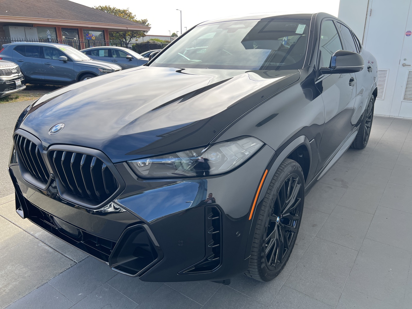New 2026 Black Sapphire Metallic BMW xDrive40i image 2