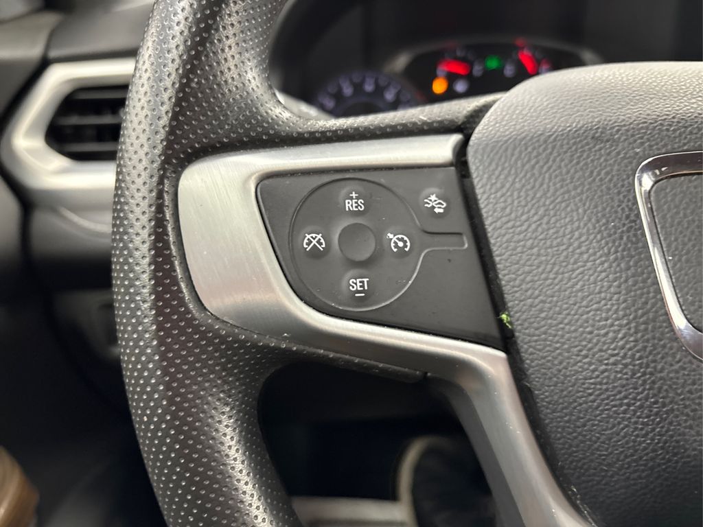 2023 Gmc Acadia SLE photo 32