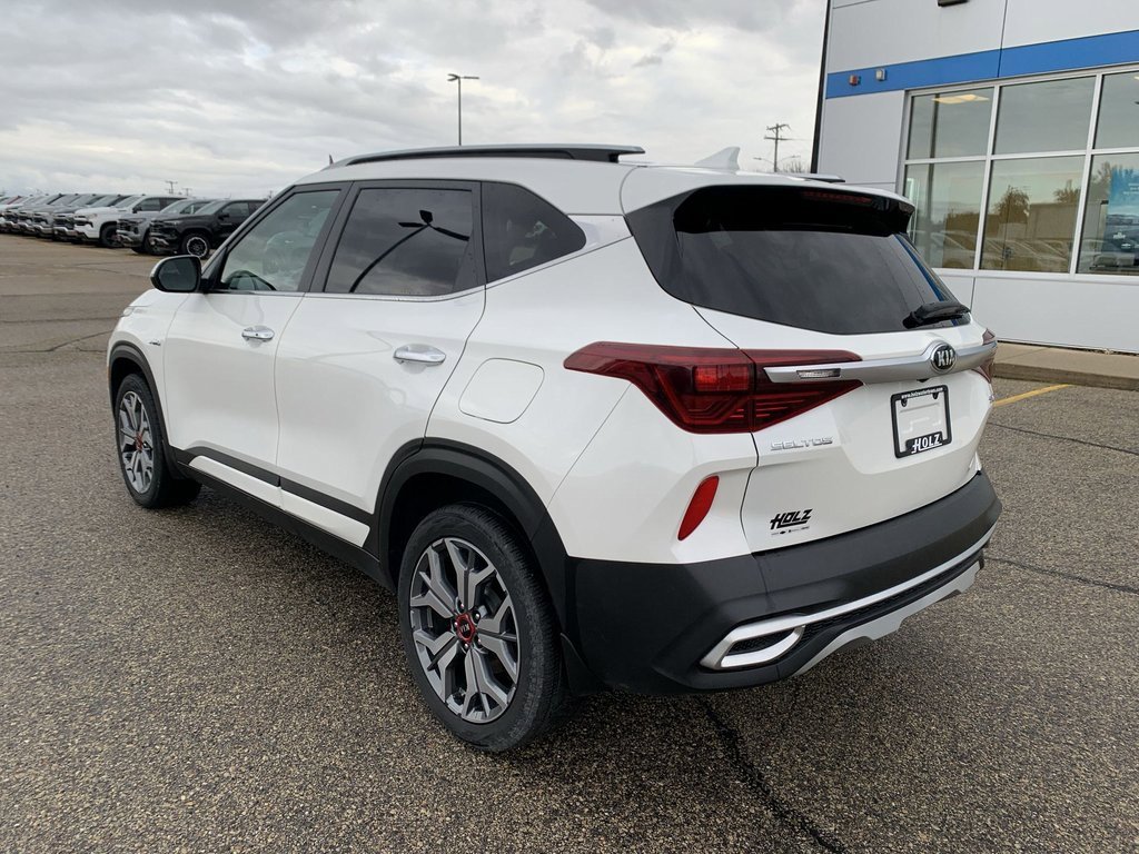 2021 Kia Seltos SX photo 3