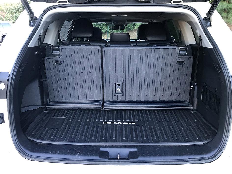 2020 Toyota Highlander Hybrid XLE photo 13