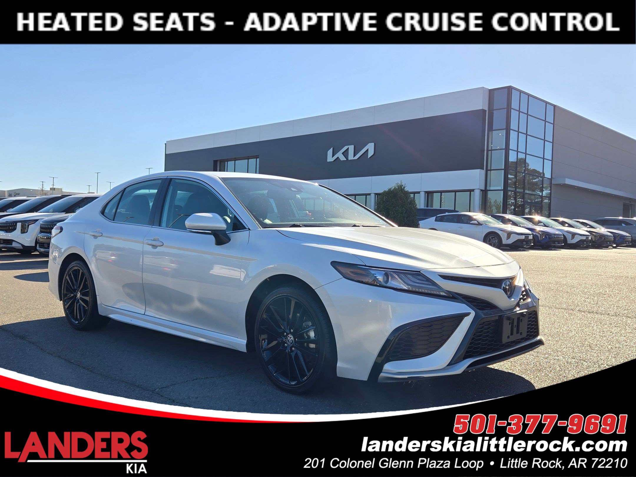 2023 Toyota Camry XSE's photo