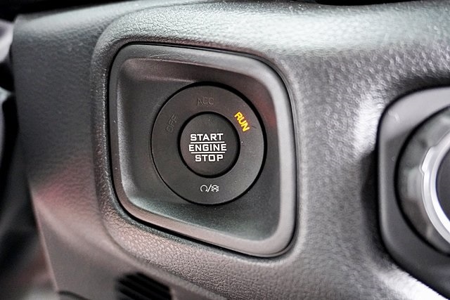 New 2025 Bright White Clear-Coat Exterior Paint Jeep Willys image 39