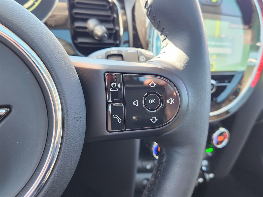 2024 Mini Cooper 2 Door Hardtop SE photo 17