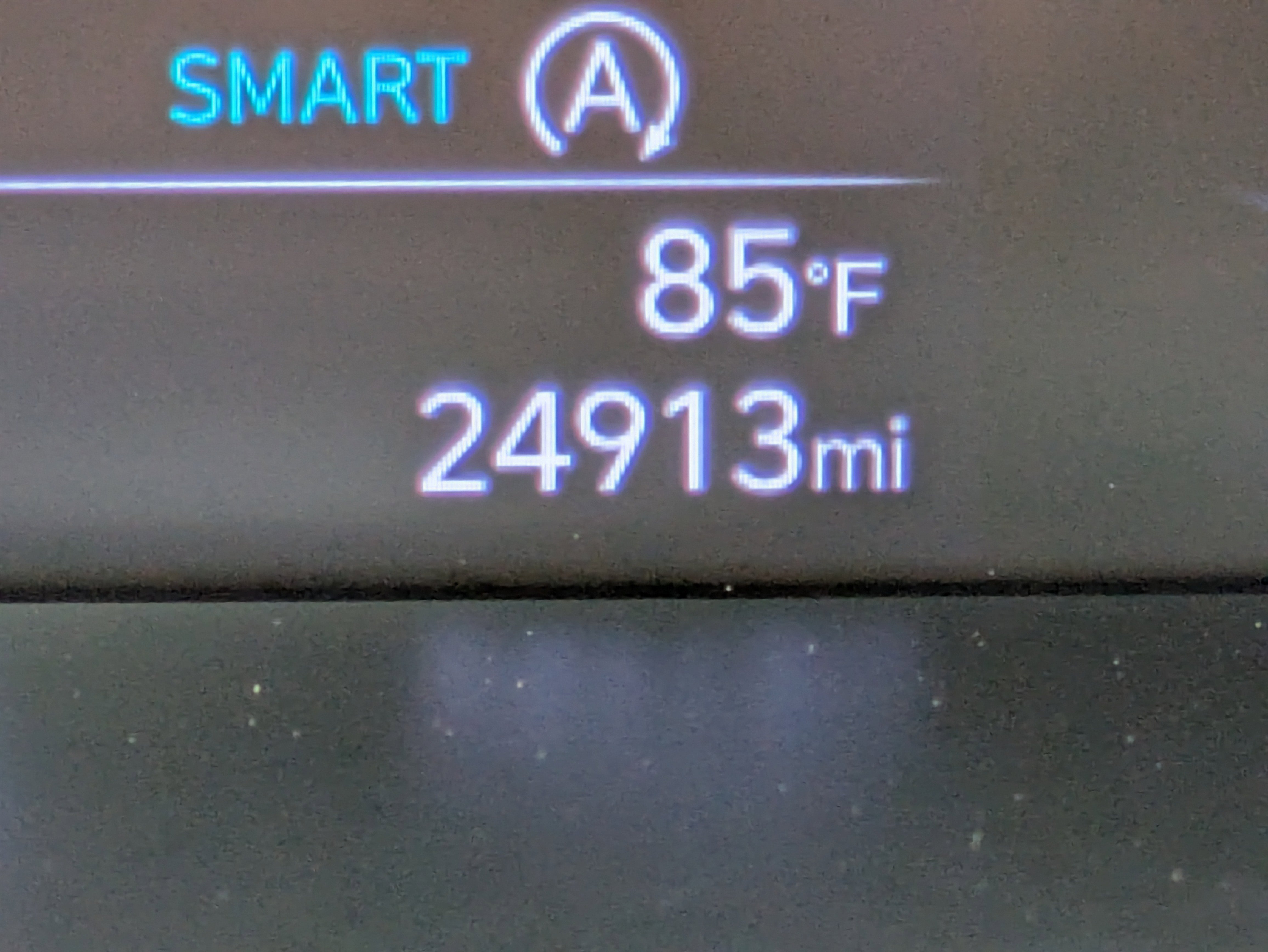 2025 Hyundai Elantra SE photo 3