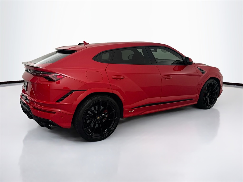 2024 Lamborghini Urus S photo 5