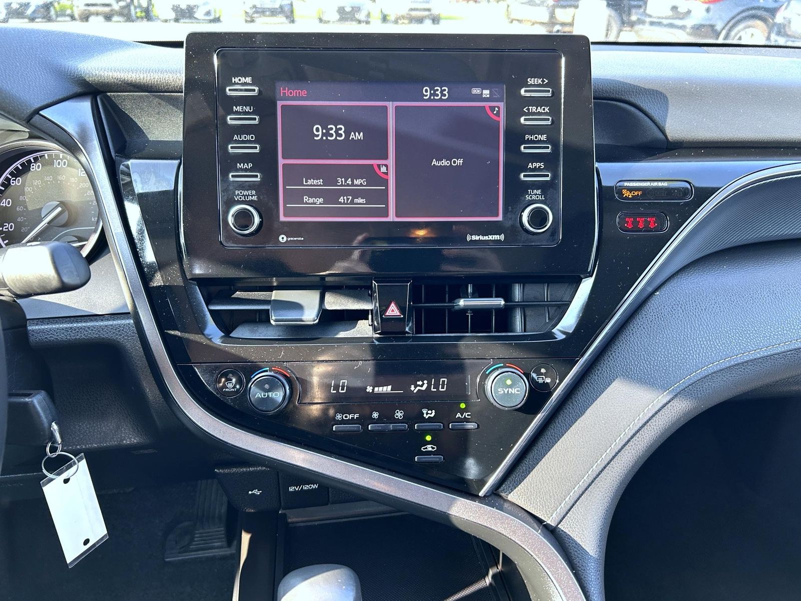 2024 Toyota Camry SE photo 13