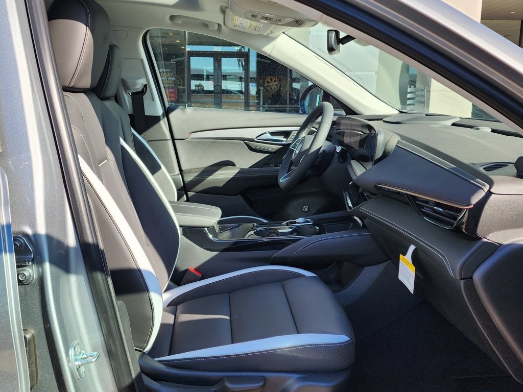 2025 Buick Envision Sport Touring photo 31