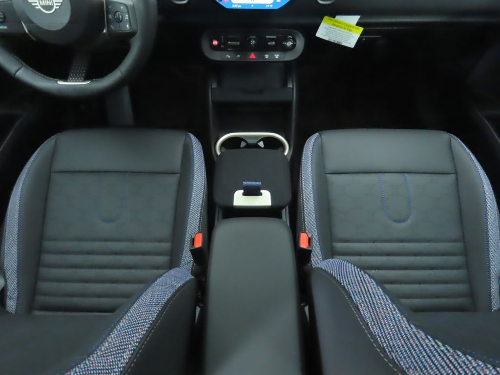 2025 Mini Countryman ALL4 Signature photo 15