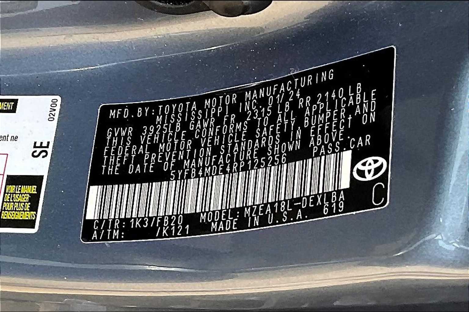2024 Toyota Corolla LE photo 32
