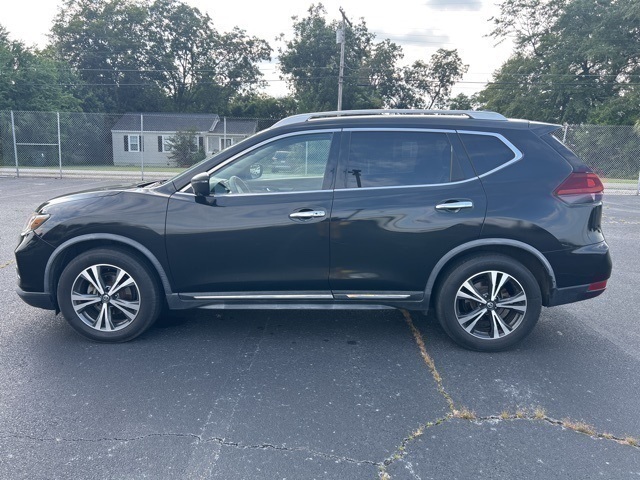 2018 Nissan Rogue SL photo 2