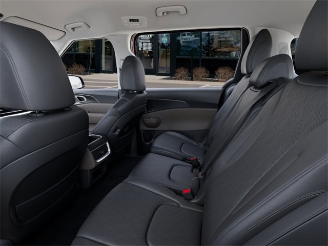 2026 Kia Carnival LXS photo 17