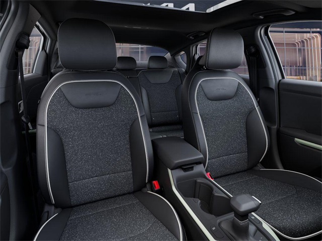 2025 Kia K4 GT-Line photo 13