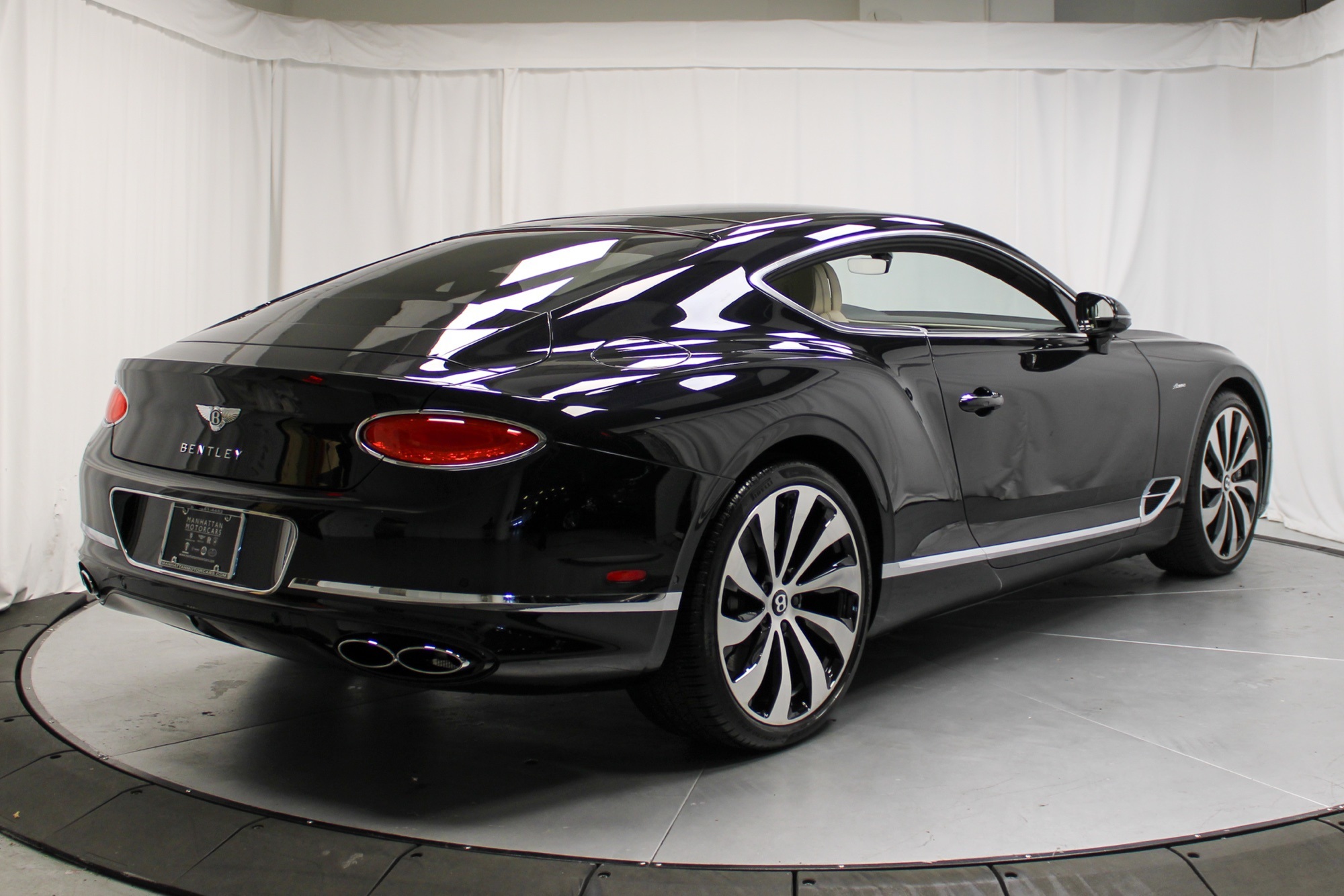 2024 Bentley Continental GT Azure V8 photo 5