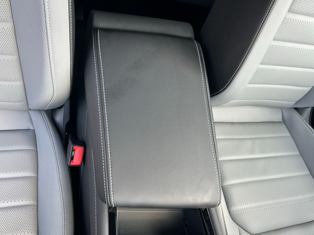 2026 Volkswagen Atlas Cross Sport SEL R-Line photo 33