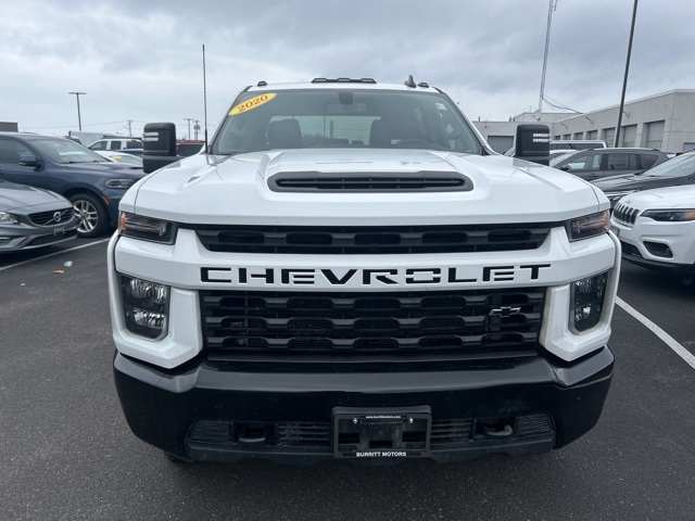 2020 Chevrolet Silverado 2500HD Custom photo 2