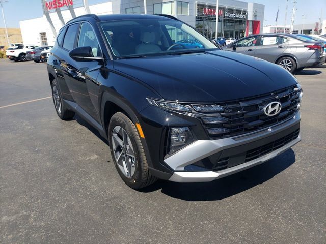 2025 Hyundai Tucson SEL photo 2