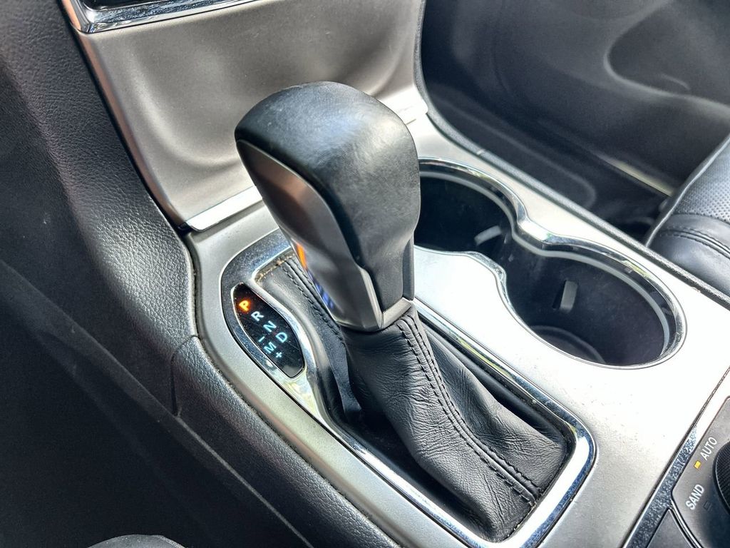 2019 Jeep Grand Cherokee Limited photo 23