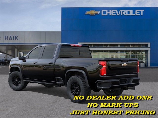 2025 Chevrolet Silverado 2500HD ZR2 photo 3