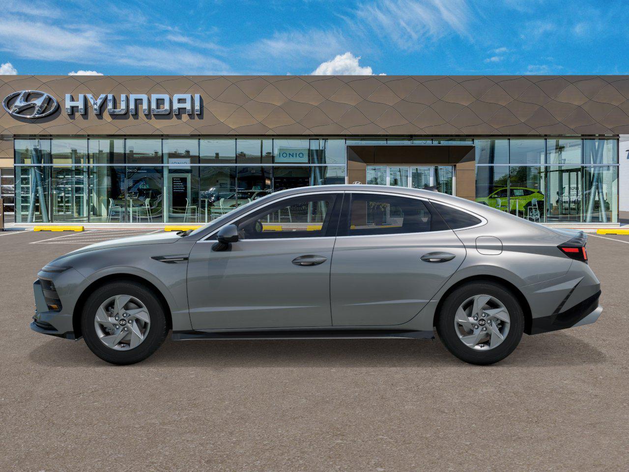 2026 Hyundai Sonata SE photo 4