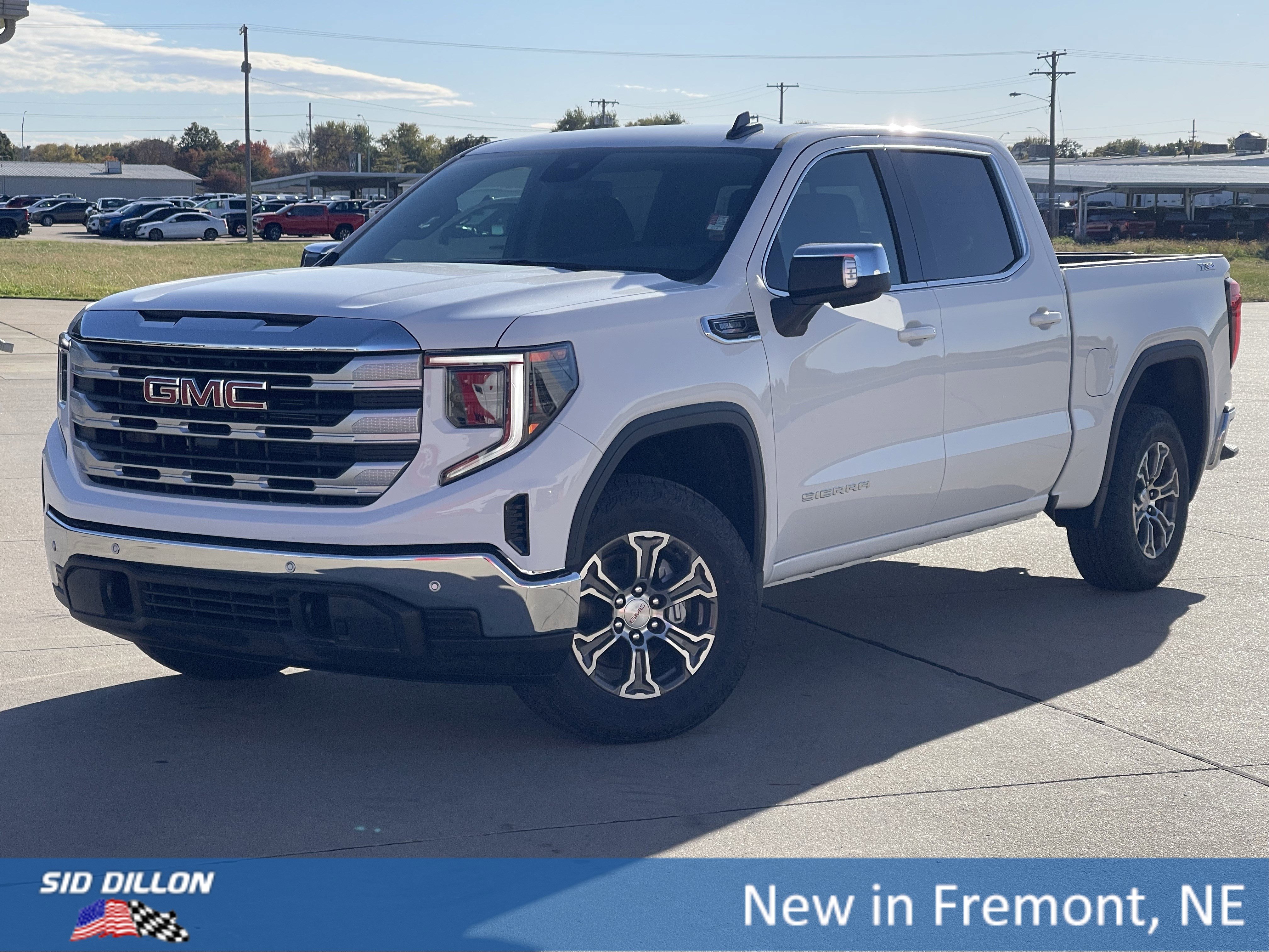 2026 GMC Sierra 1500 SLE's photo