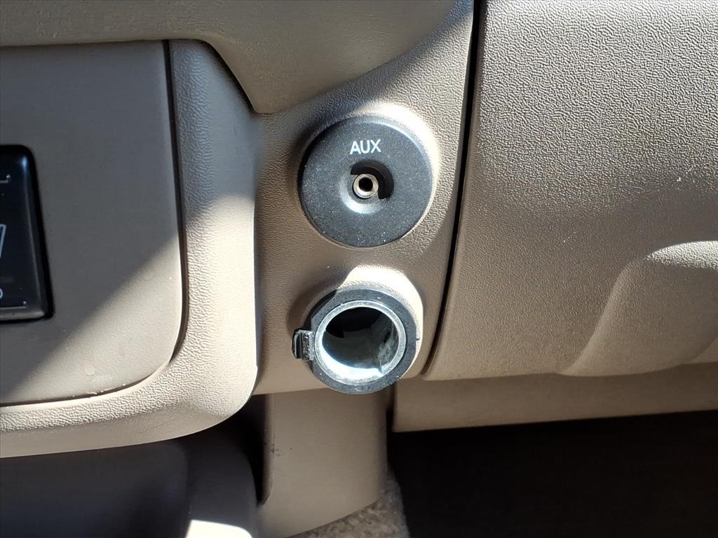 2012 Nissan Frontier SL photo 20