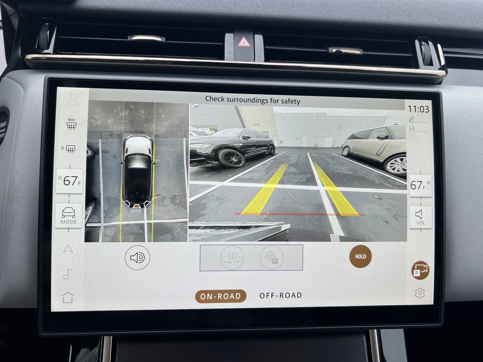 2025 Land Rover Range Rover Velar SE photo 17