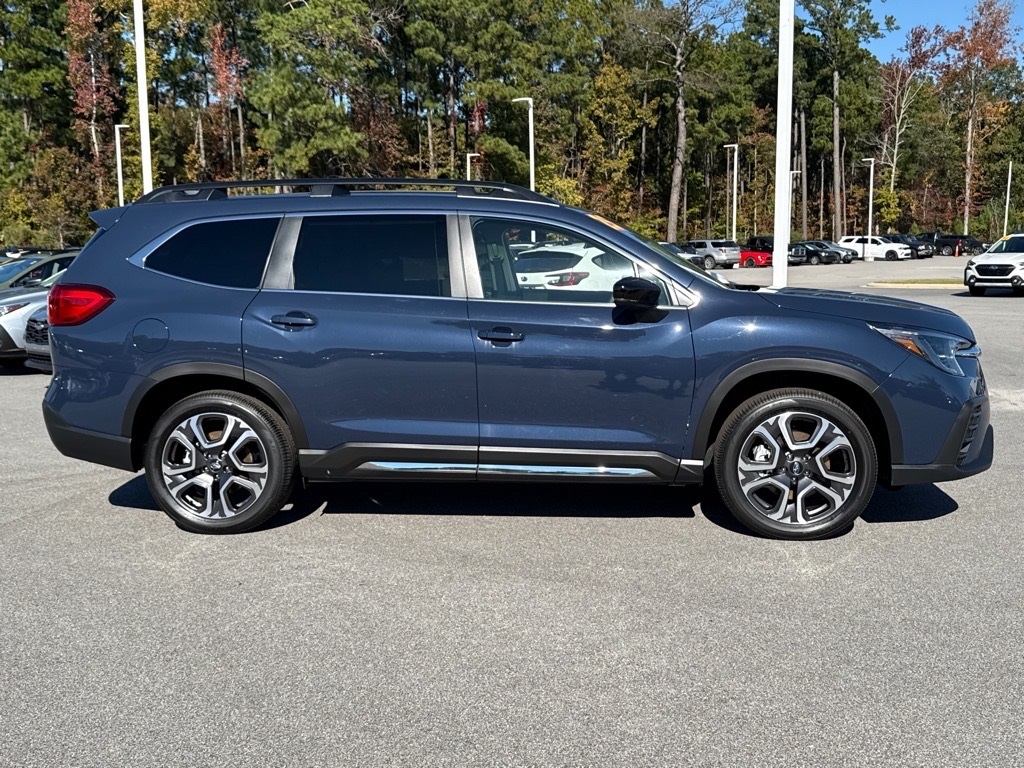 2025 Subaru Ascent Limited photo 2