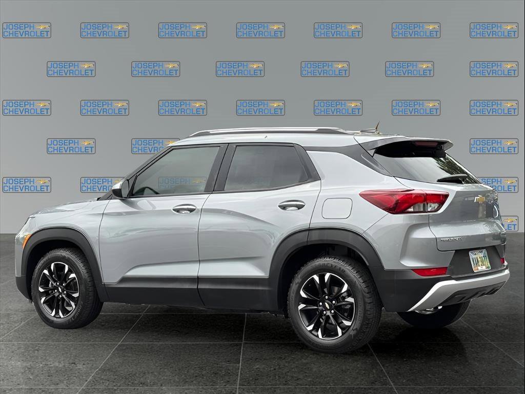 2023 Chevrolet Trailblazer LT photo 4