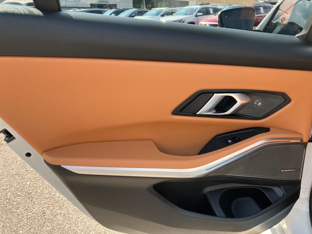 2025 Bmw 330i photo 23