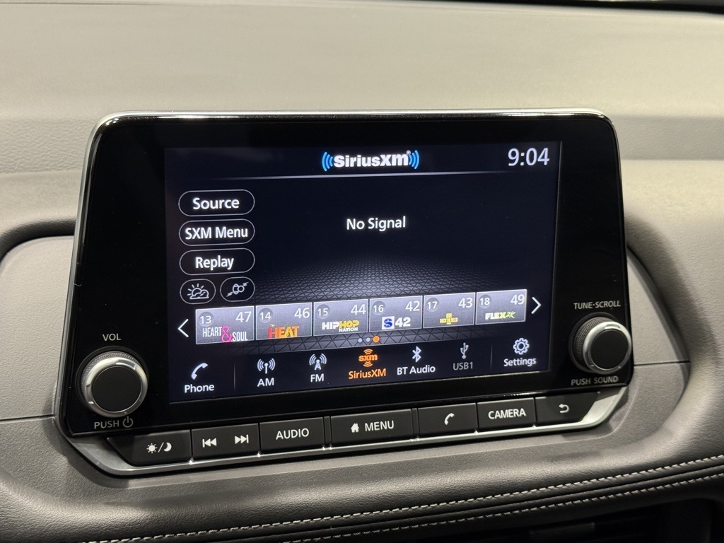 2025 Nissan Rogue S AWD photo 13