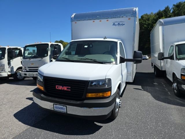 2024 Gmc Savana Cutaway 3500 photo 3