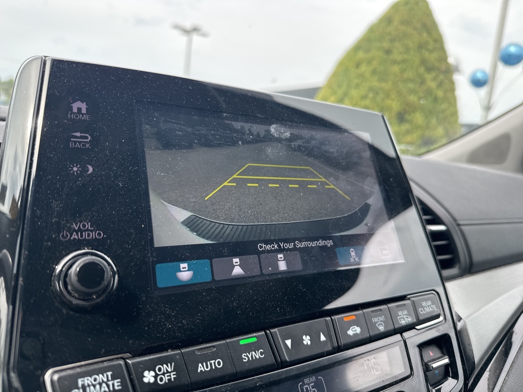 2022 Honda Odyssey Touring photo 12