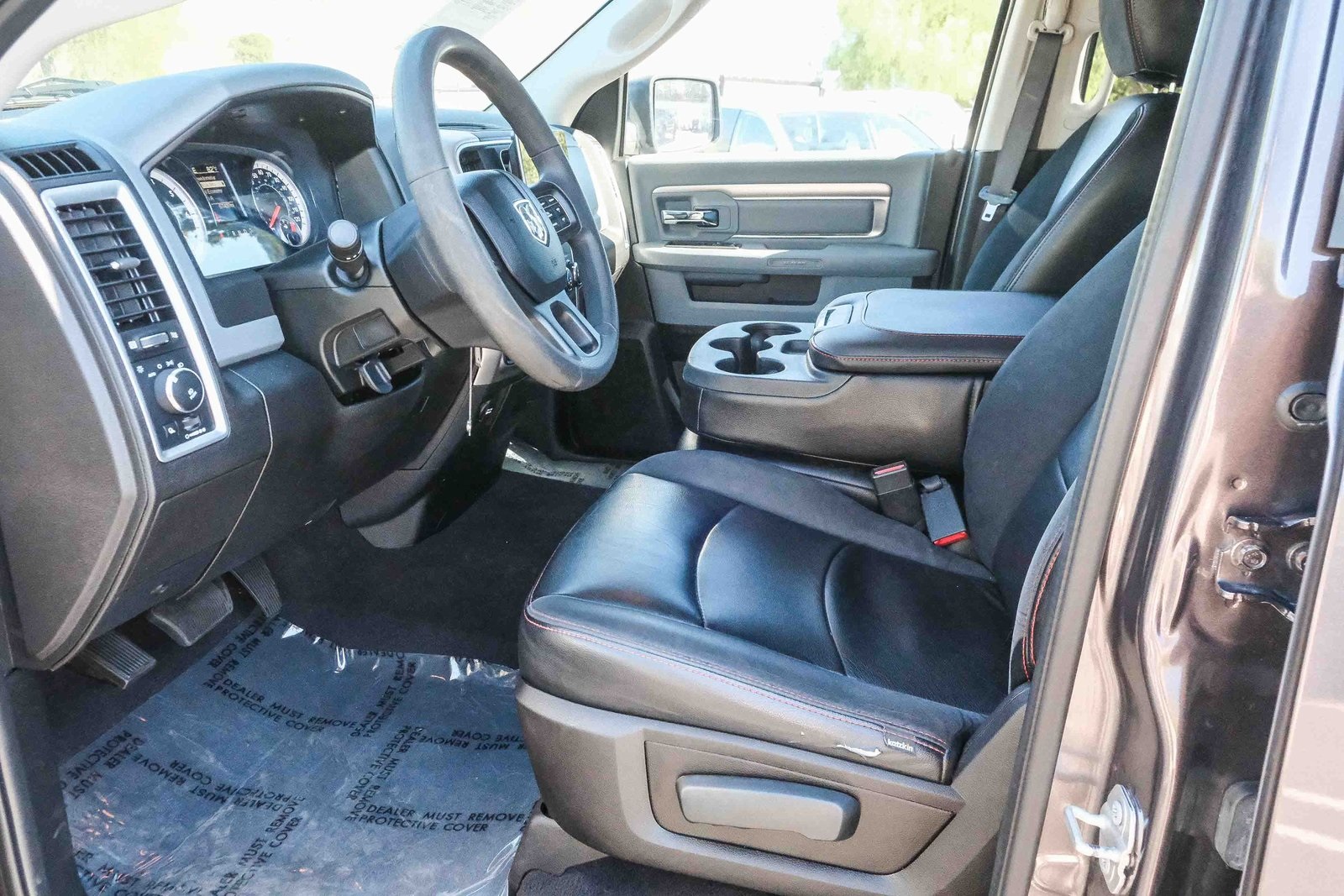 2019 Ram 1500 Classic Warlock photo 18