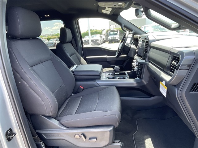 2025 Ford F-150 XLT photo 29