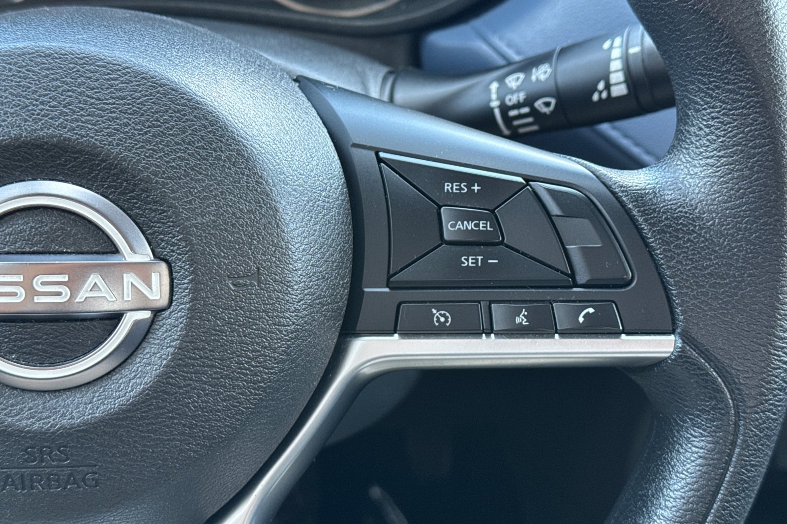 2023 Nissan Versa 1.6 SV photo 27