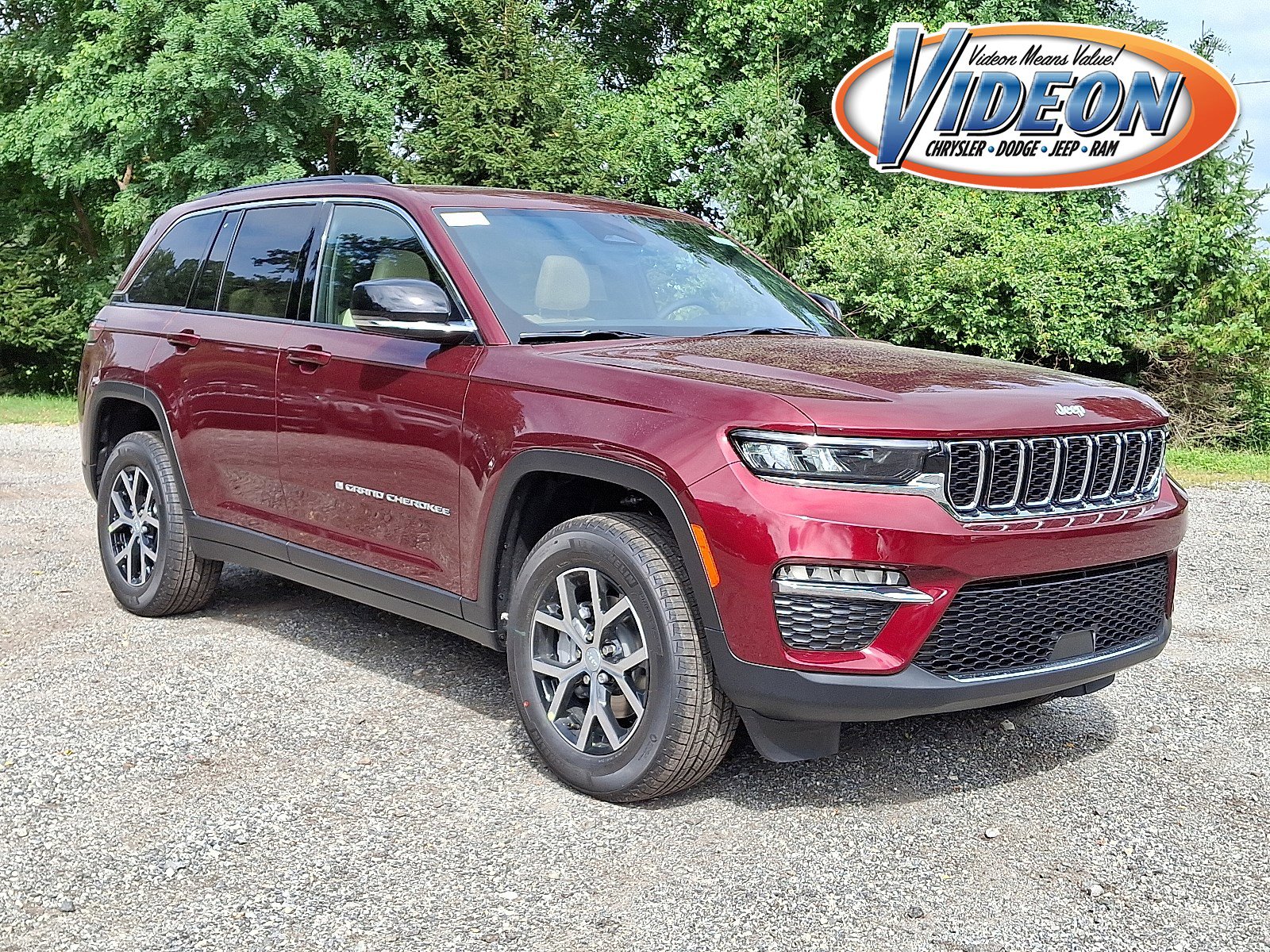 2025 Jeep Grand Cherokee Limited's photo