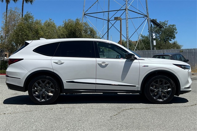 2023 Acura MDX SH-AWD A-Spec photo 3