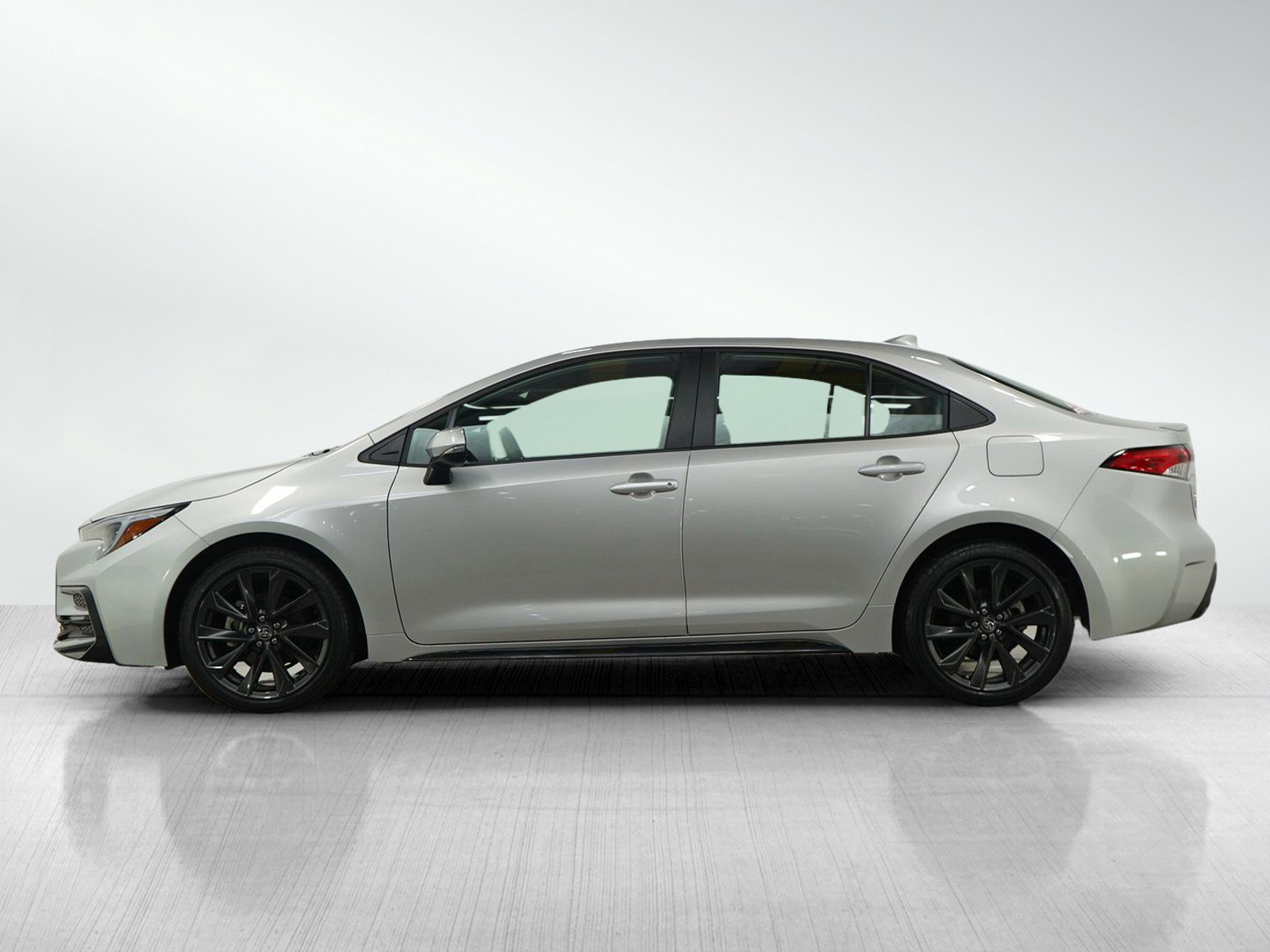 Used 2025 Toyota Corolla SE with VIN 5YFS4MCE5SP222733 for sale in Bloomington, Minnesota